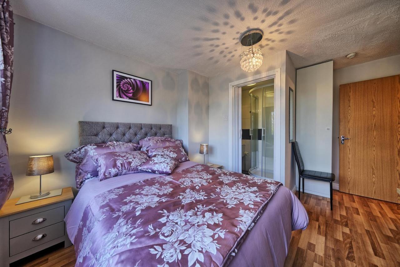 Upton Village Guest House 버컨헤드 외부 사진